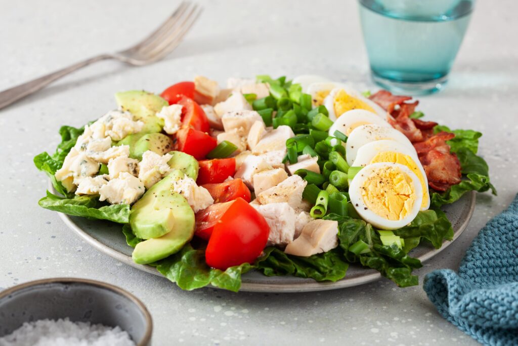 Cobb salad calories 2